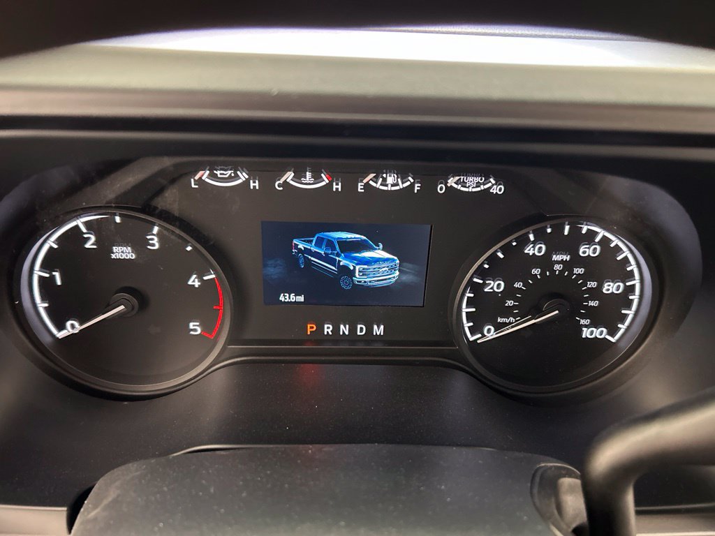 Used 2025 Ford F250 XL RWD image 10