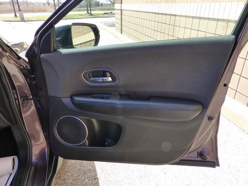 Used 2021 Honda HR-V EX image 46