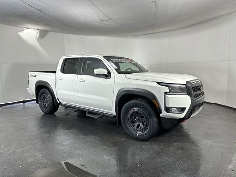 New 2026 Nissan Frontier Pro-X w/ Pro-X Convenience Package RWD image 2