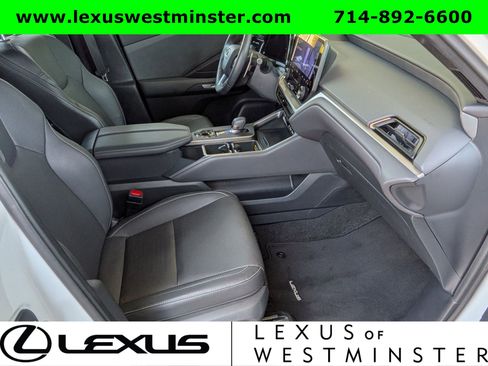 Certified 2024 Lexus TX 350 AWD w/ Captains Chair Package image 6