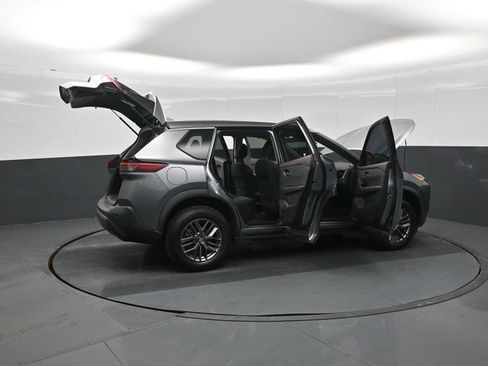 Used 2021 Nissan Rogue S image 28