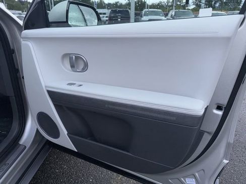 Used 2024 Hyundai Ioniq 5 Limited AWD/4WD image 9