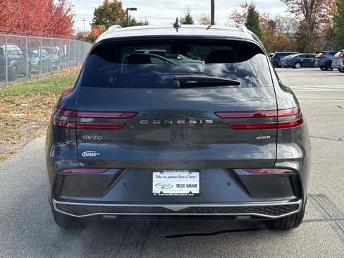 Used 2026 Genesis GV70 2.5T AWD/4WD image 7