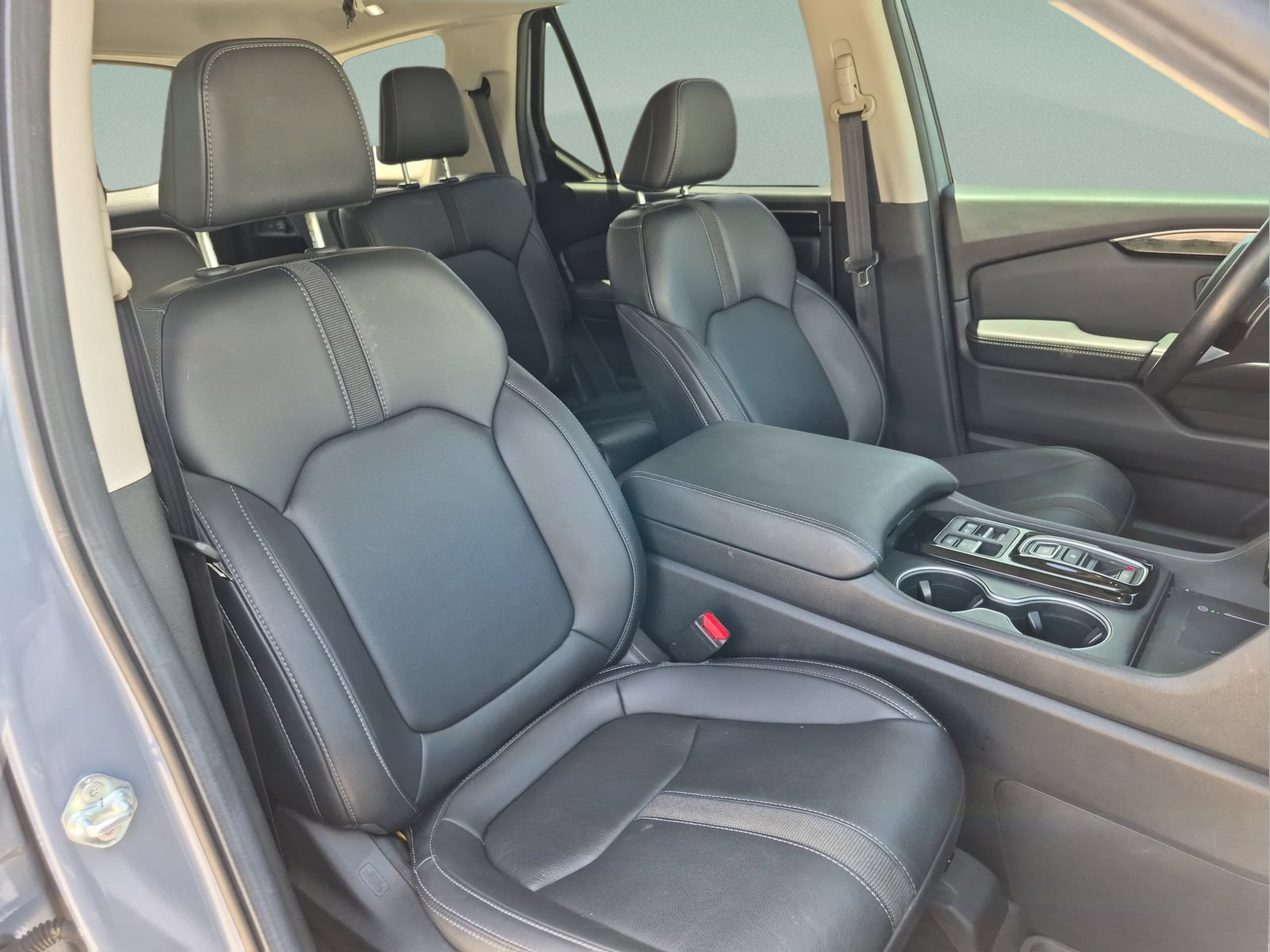 Certified 2023 Honda Pilot Touring image 19