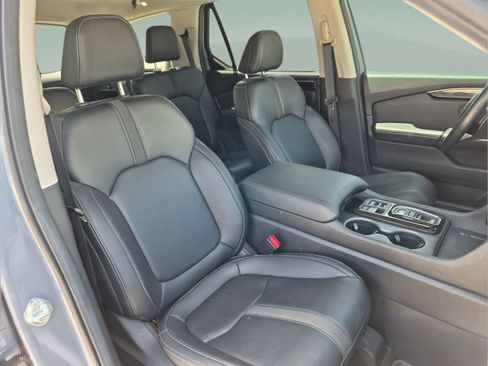 Certified 2023 Honda Pilot Touring image 19