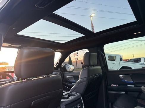 Used 2025 Ford Expedition Tremor image 42