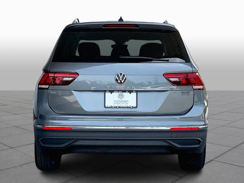 Used 2022 Volkswagen Tiguan SE image 5
