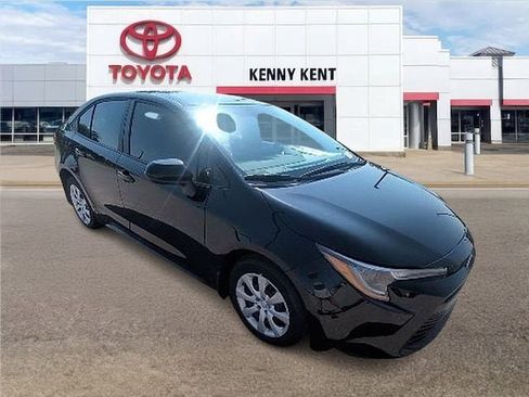 Certified 2026 Toyota Corolla LE FWD image 1