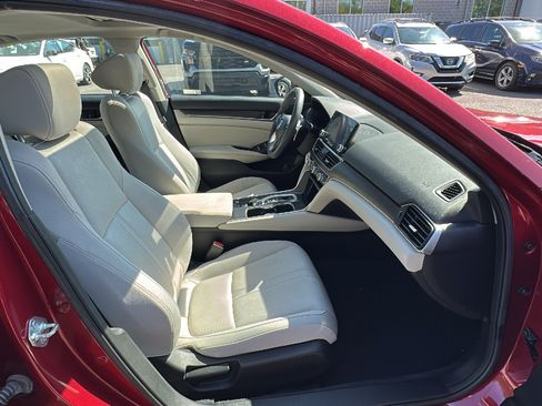 Used 2021 Honda Accord EX image 25