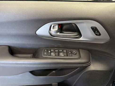 New 2026 Chrysler Pacifica Limited w/ S Appearance Package image 22