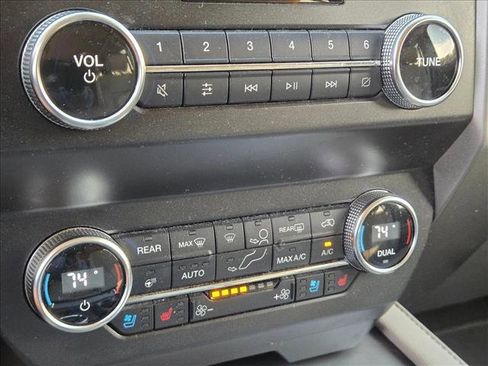 Used 2020 Ford Expedition XLT w/ Equipment Group 202A image 15