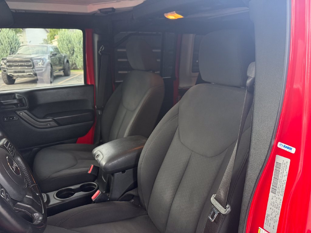 Used 2018 Jeep Wrangler Unlimited Sport S AWD/4WD image 23