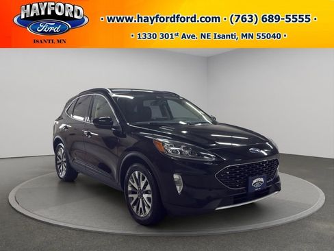 Used 2020 Ford Escape Titanium image 7
