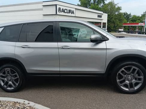 Used 2023 Honda Passport EX-L image 6