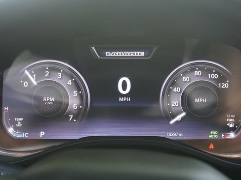 Used 2025 RAM 1500 Laramie w/ Night Edition AWD/4WD image 17