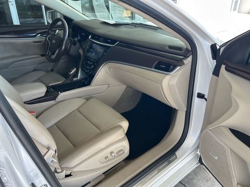 Used 2017 Cadillac XTS Luxury image 23