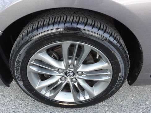 Used 2016 Toyota Camry SE FWD image 20
