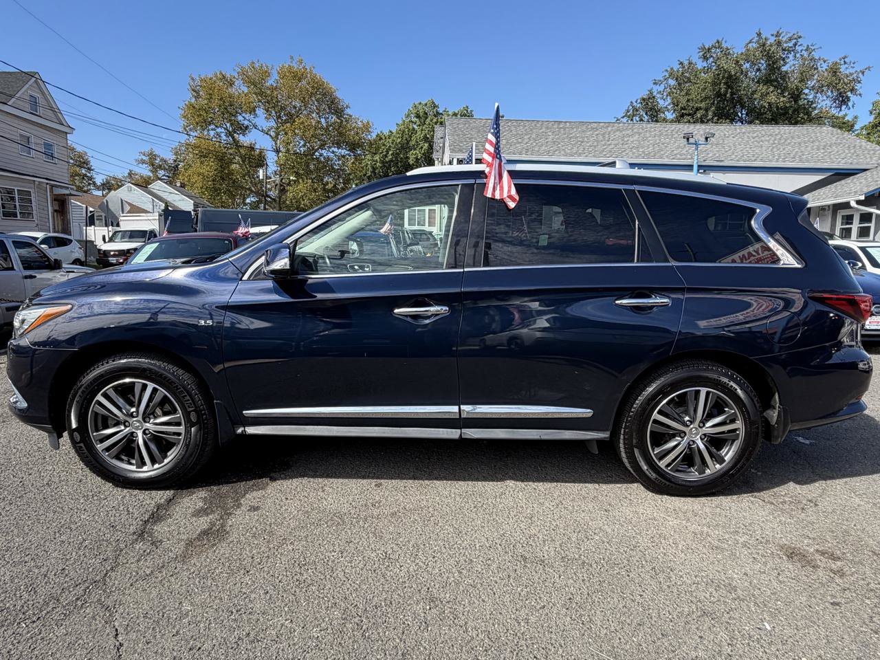 Used 2017 INFINITI QX60 Luxe w/ Premium Plus Package AWD/4WD image 8