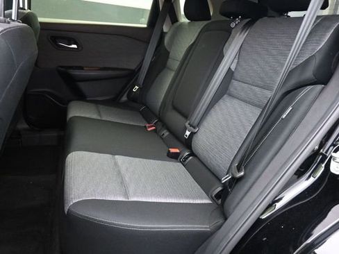 Used 2023 Nissan Rogue SV FWD image 18