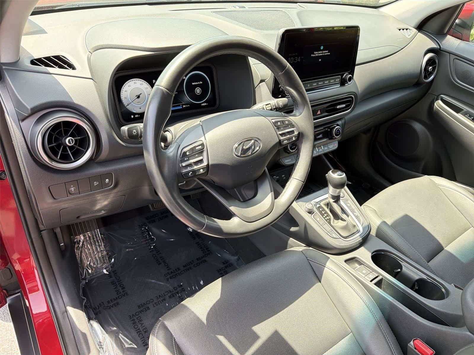 Used 2023 Hyundai Kona Limited AWD/4WD image 2