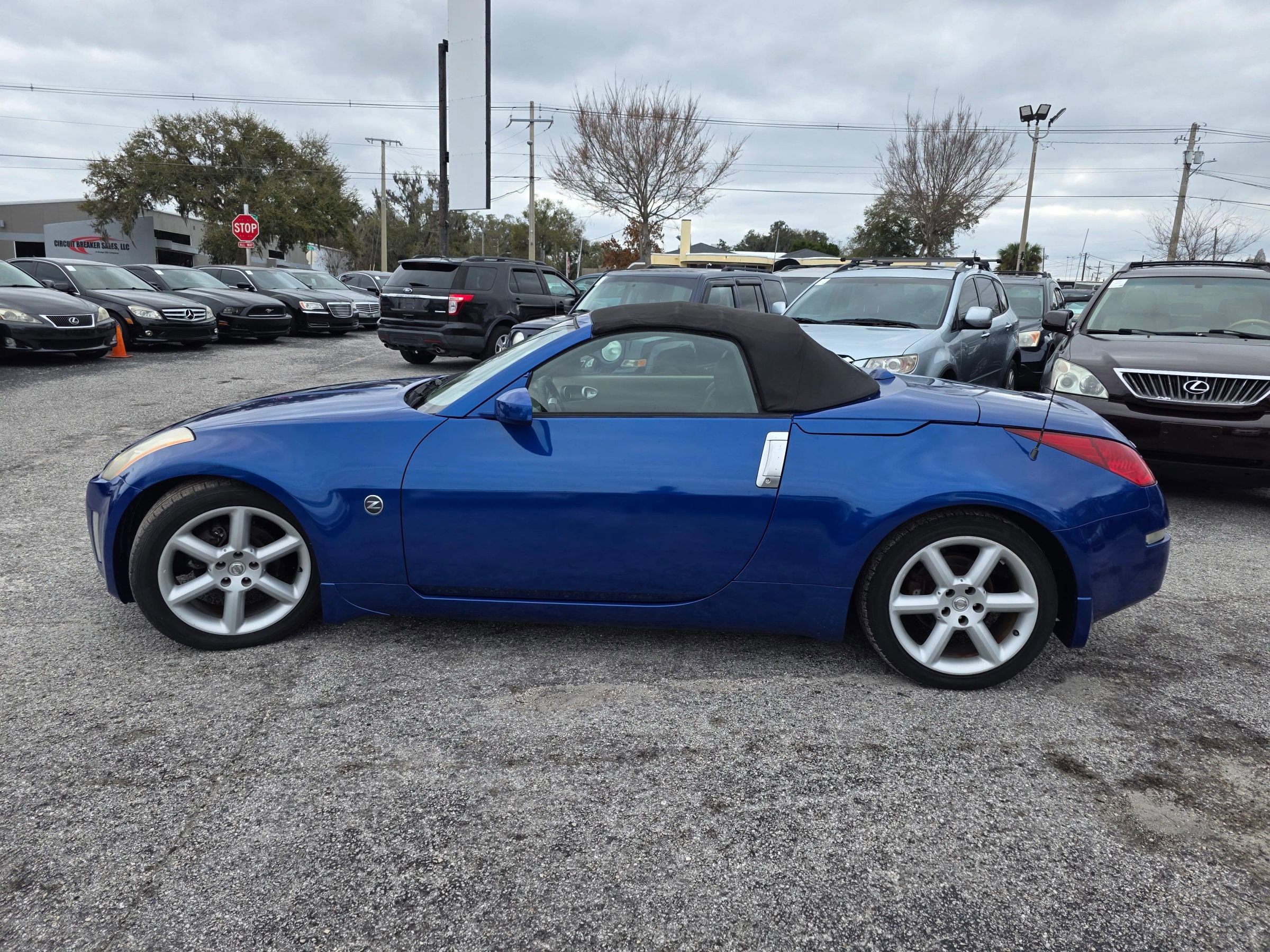 Used 2004 Nissan 350Z Touring RWD image 4
