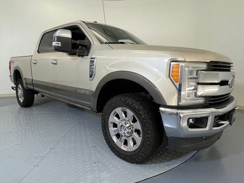 Used 2018 Ford F250 King Ranch w/ King Ranch Ultimate Package image 6