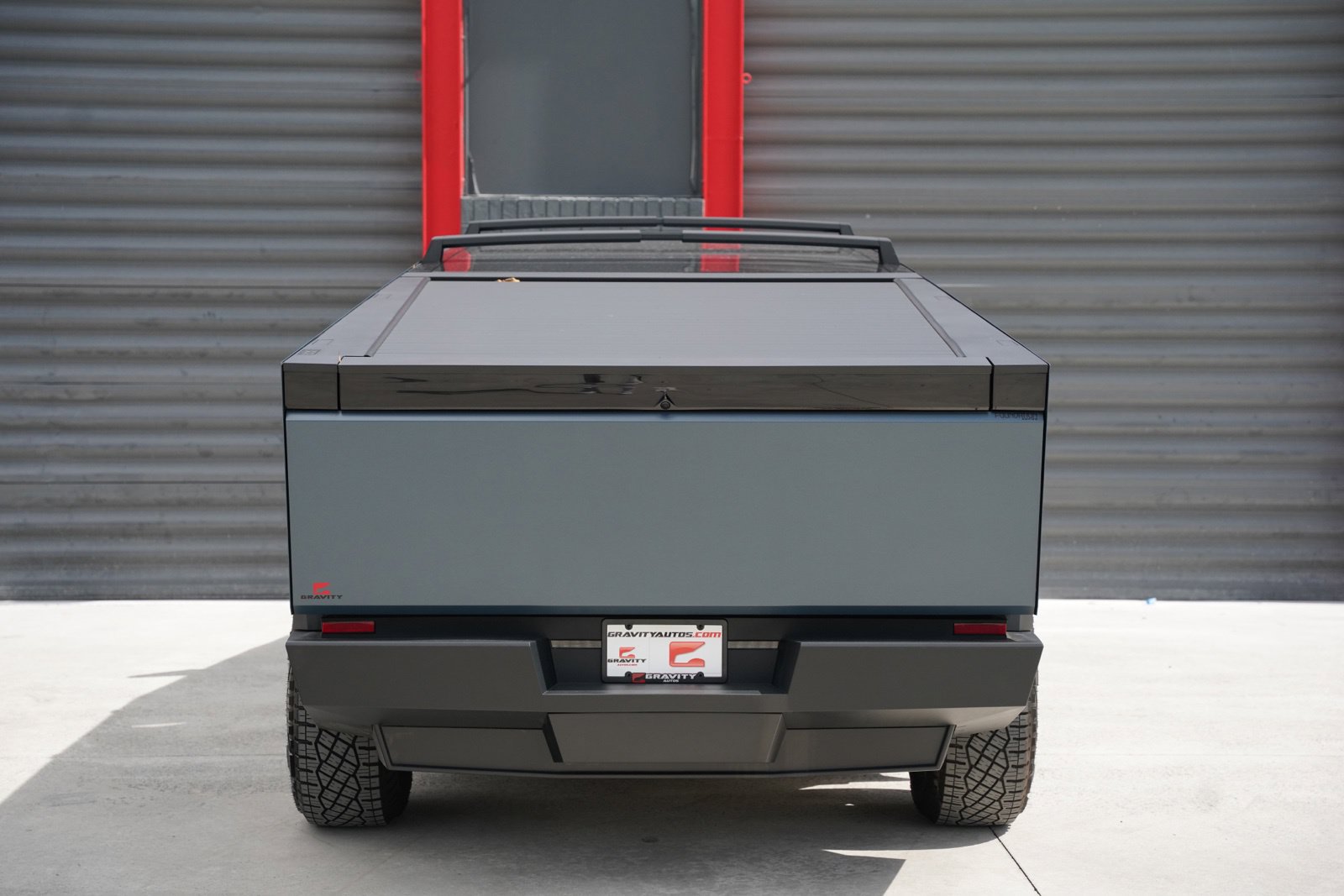 Used 2024 Tesla Cybertruck AWD Crew Cab image 13