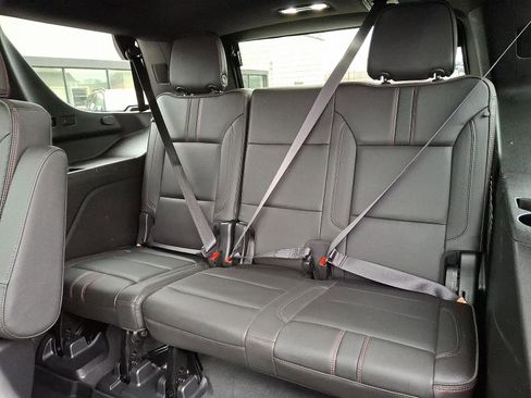 Used 2022 Chevrolet Tahoe RST w/ Sport Performance Package image 10