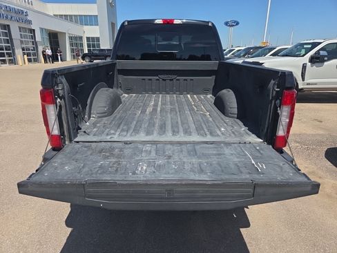 Used 2019 Ford F250 Platinum w/ Platinum Ultimate Package AWD/4WD image 5