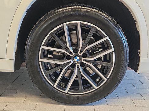 Used 2026 BMW X1 xDrive28i image 8