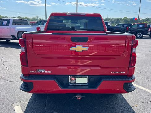 Used 2022 Chevrolet Silverado 1500 Custom RWD image 7
