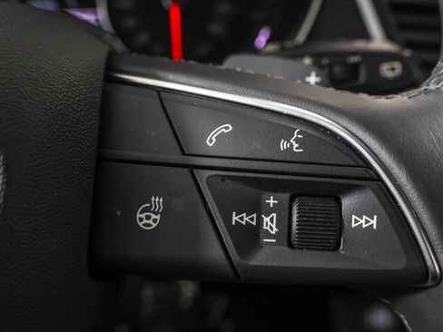 Used 2022 Audi Q5 2.0T Premium w/ Convenience Package image 30