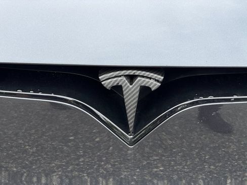 Used 2025 Tesla Model S AWD/4WD image 34