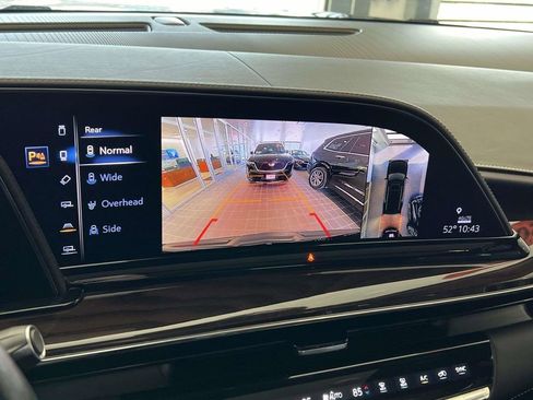 Certified 2023 Cadillac Escalade ESV Sport Platinum image 28