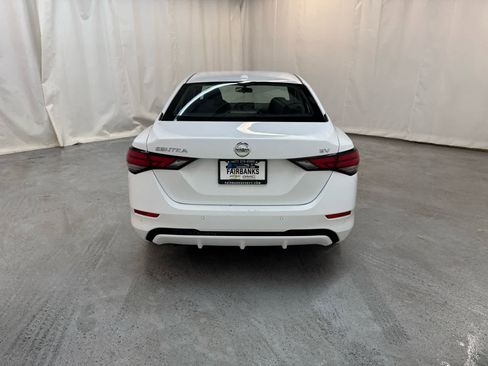 Used 2023 Nissan Sentra SV image 4