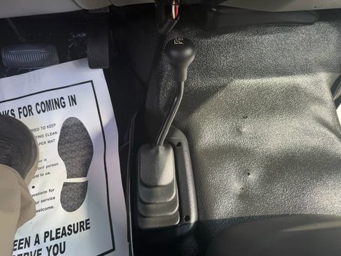 Used 2005 Ford F450 4x4 Crew Cab Super Duty image 13