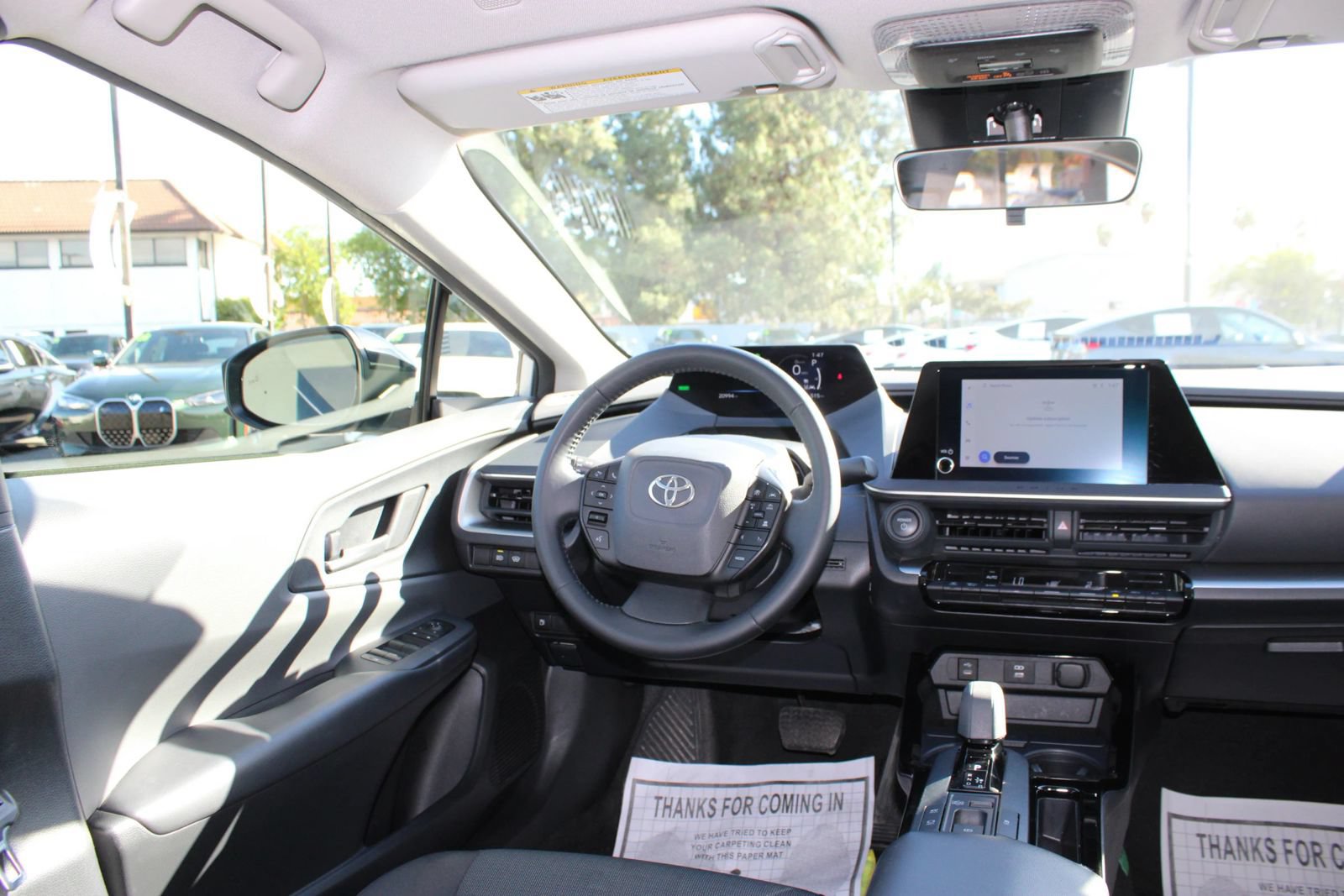 Used 2025 Toyota Prius LE FWD image 31