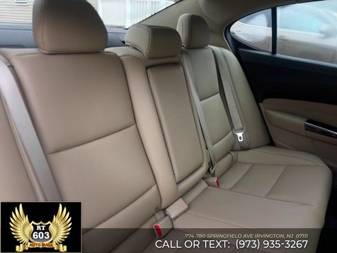 Used 2018 Acura TLX FWD image 19