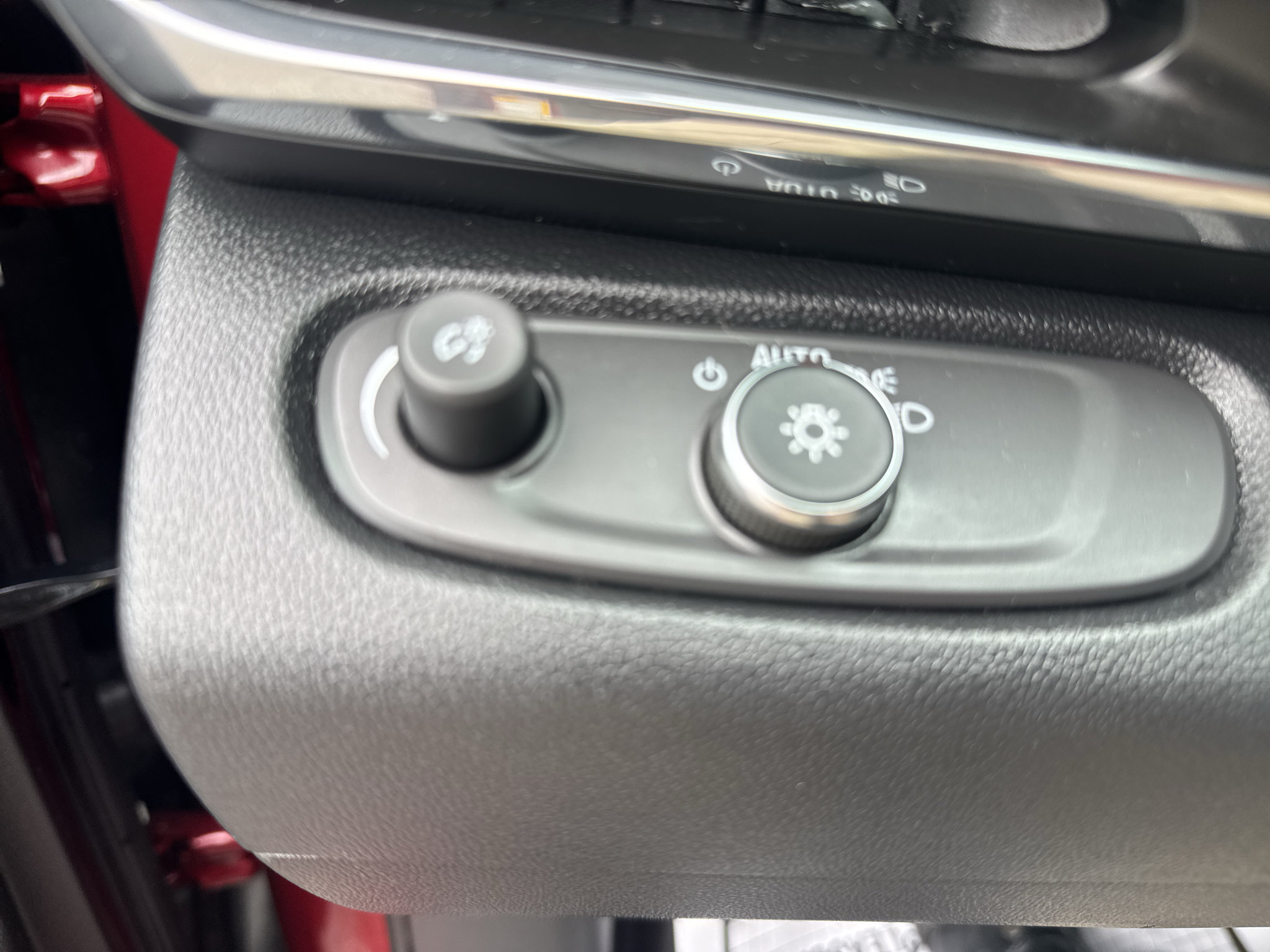 Used 2025 Buick Envista Preferred w/ Convenience I Package FWD image 12