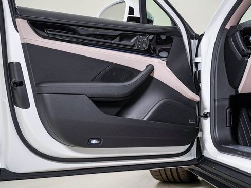 New 2026 Porsche Panamera 4 image 25