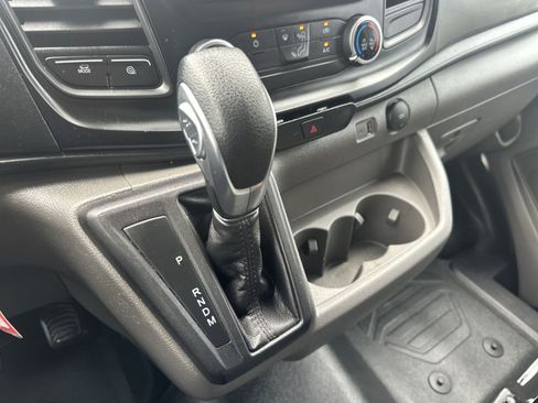 Certified 2023 Ford Transit 250 Medium Roof AWD image 29