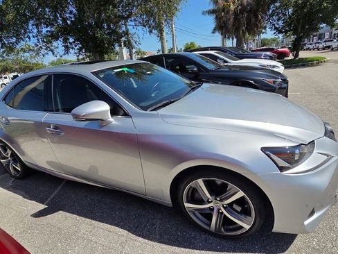 Used 2019 Lexus IS 300 image 1