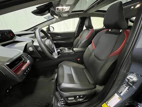 Certified 2024 Toyota Prius Prime Premium FWD image 10