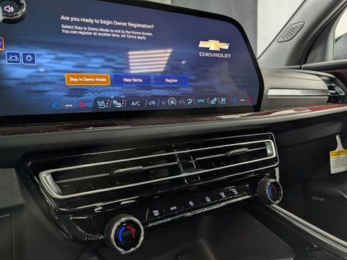 New 2026 Chevrolet Traverse RS AWD/4WD image 25