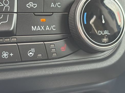 Certified 2024 Ford Maverick Tremor w/ Tremor Off-Road Package AWD/4WD image 25