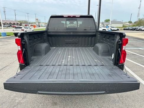 Used 2023 Chevrolet Silverado 1500 High Country w/ High Country Premium Package AWD/4WD image 19