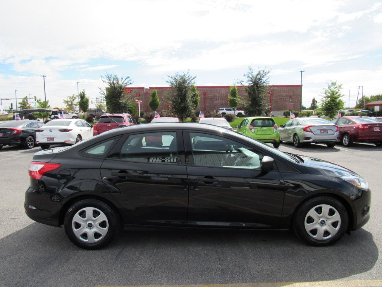 Used 2014 Ford Focus S FWD image 7