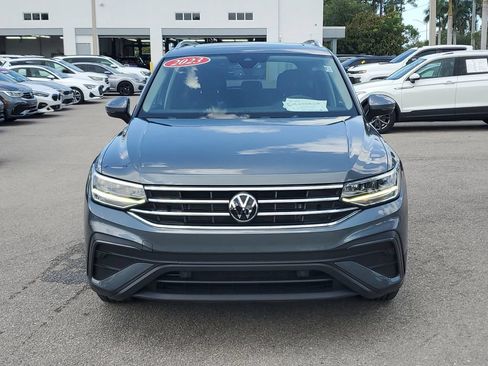 Certified 2023 Volkswagen Tiguan SE w/ Panoramic Sunroof Package FWD image 10