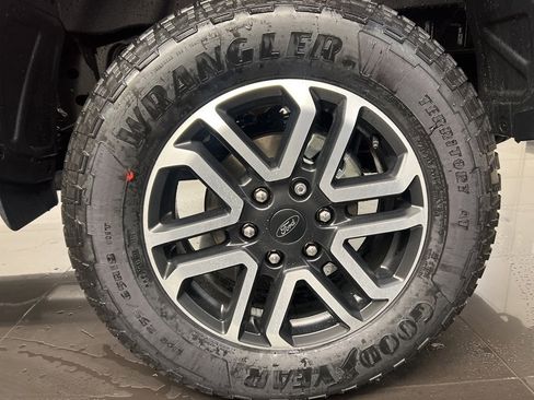 New 2025 Ford Ranger Lariat w/ FX4 Off-Road Package image 7