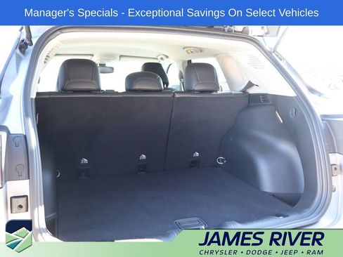 Used 2022 Jeep Compass Limited AWD/4WD image 15